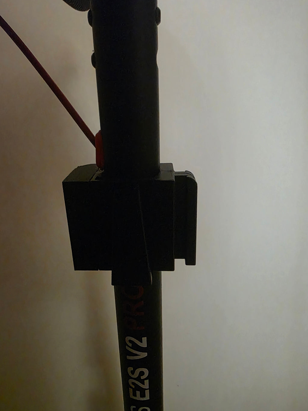 Halbschalen-Klemmsystem an E2S V2 Lenksäule