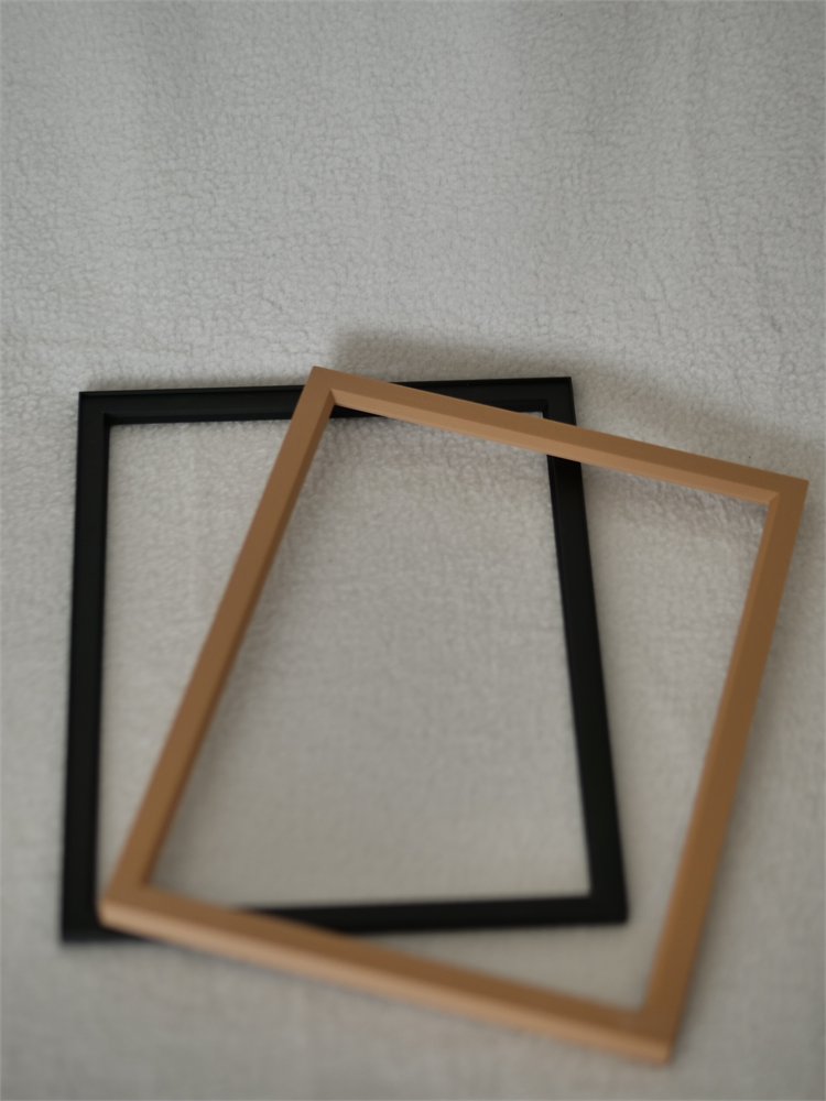 Magnetrahmen Schwarz und Weiss, schräge Ansicht