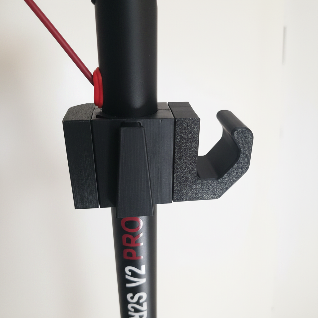 Haken montiert an E2S V2 Pro Lenksäule